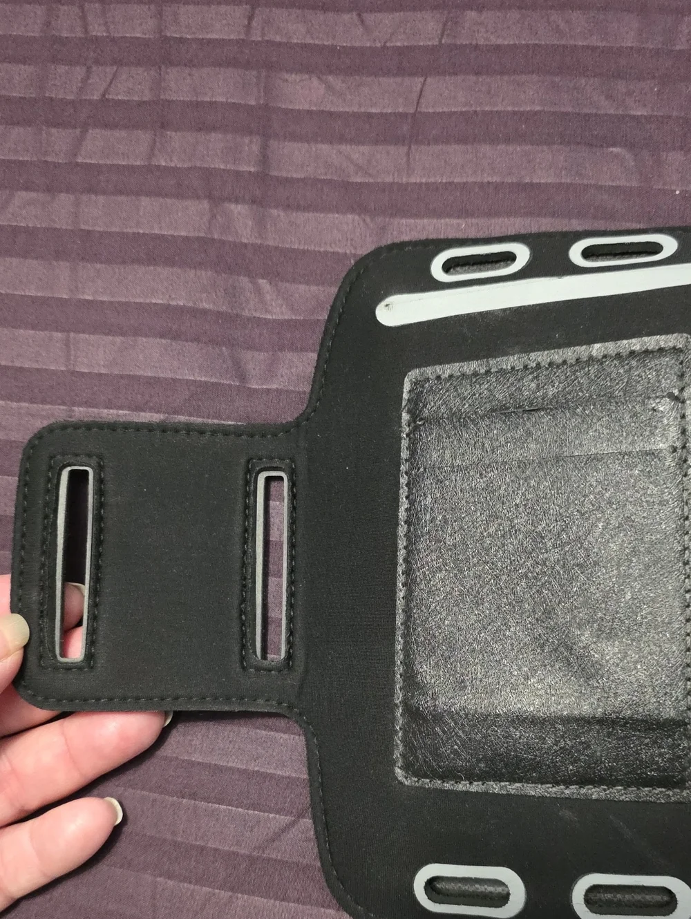 Black Sports Armband Phone Holder for Running - Universal Phone Fit